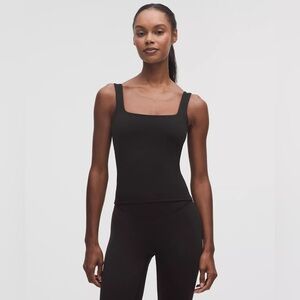 Lululemon Wunder Under SmoothCover Tank Top
Light Support, A/B Cup